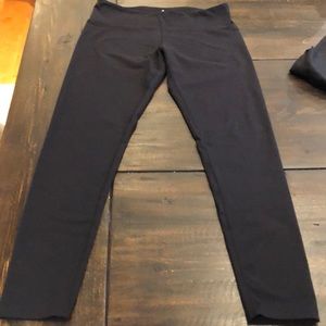 Black workout leggings